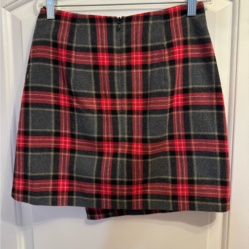 H&M plaid mini skirt size 4